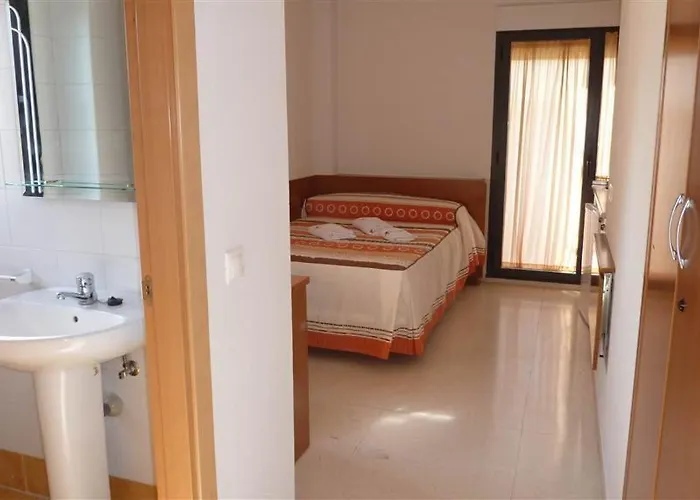 ホスタル　レジデンシア　バトゥエカス ゲストハウス *