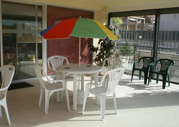 ホスタル　レジデンシア　バトゥエカス ゲストハウス